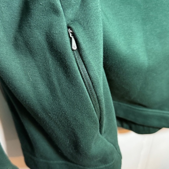 Athleta Cozy Karma Twist Neck Sweatshirt 
In Emerald Green W2226 Plus Size 1X - Picture 4 of 10